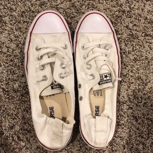 Women’s white converse shoreline sneaker, size 9.